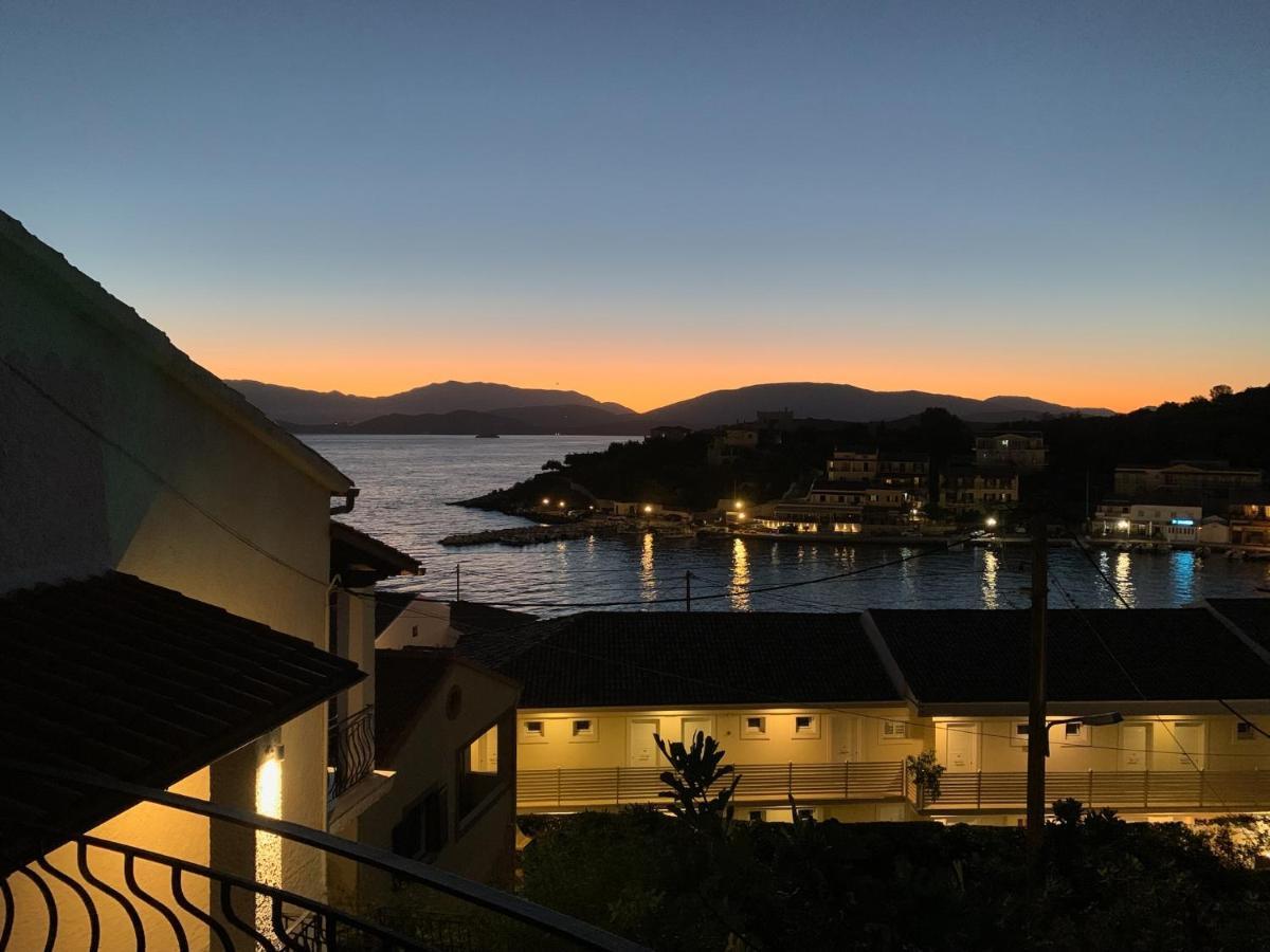 Villa Perris Studios Kassiopi Exterior photo