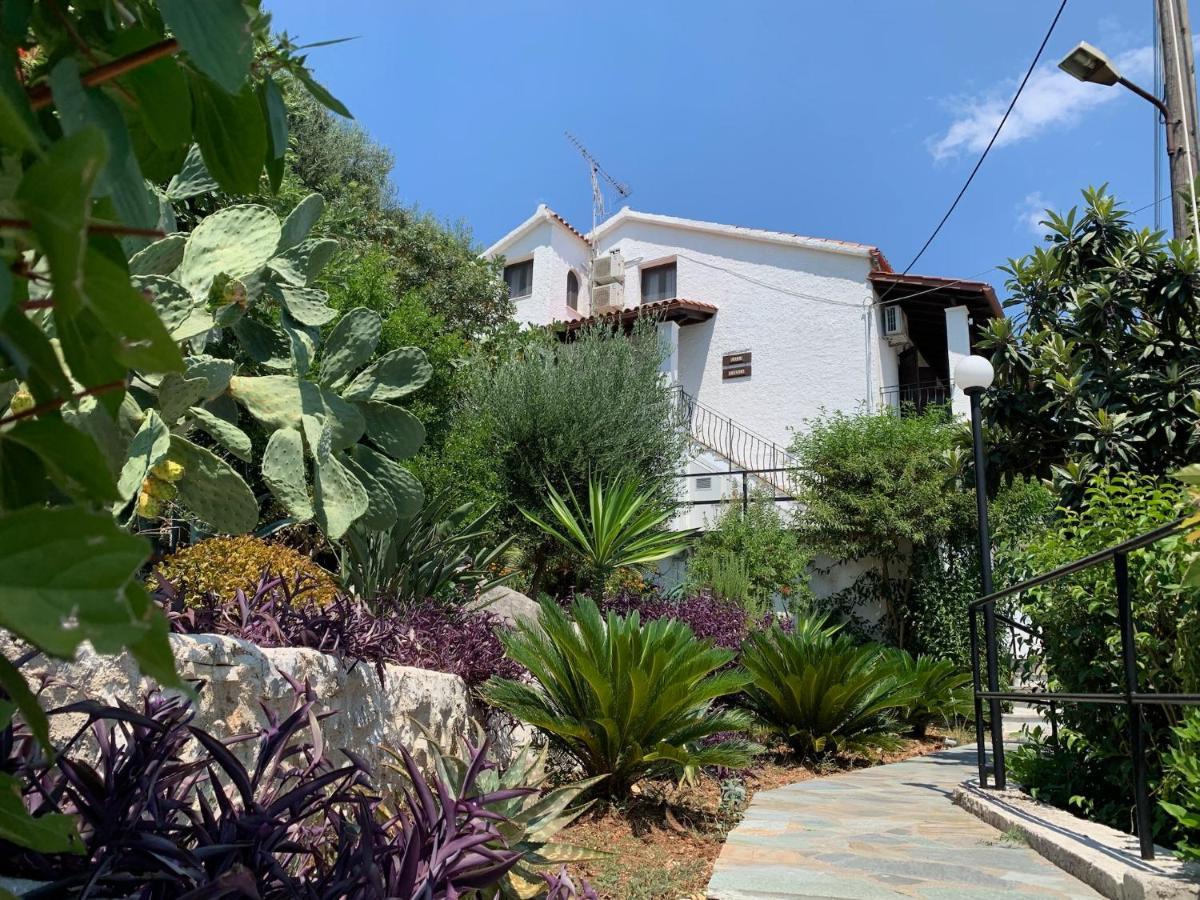 Villa Perris Studios Kassiopi Exterior photo