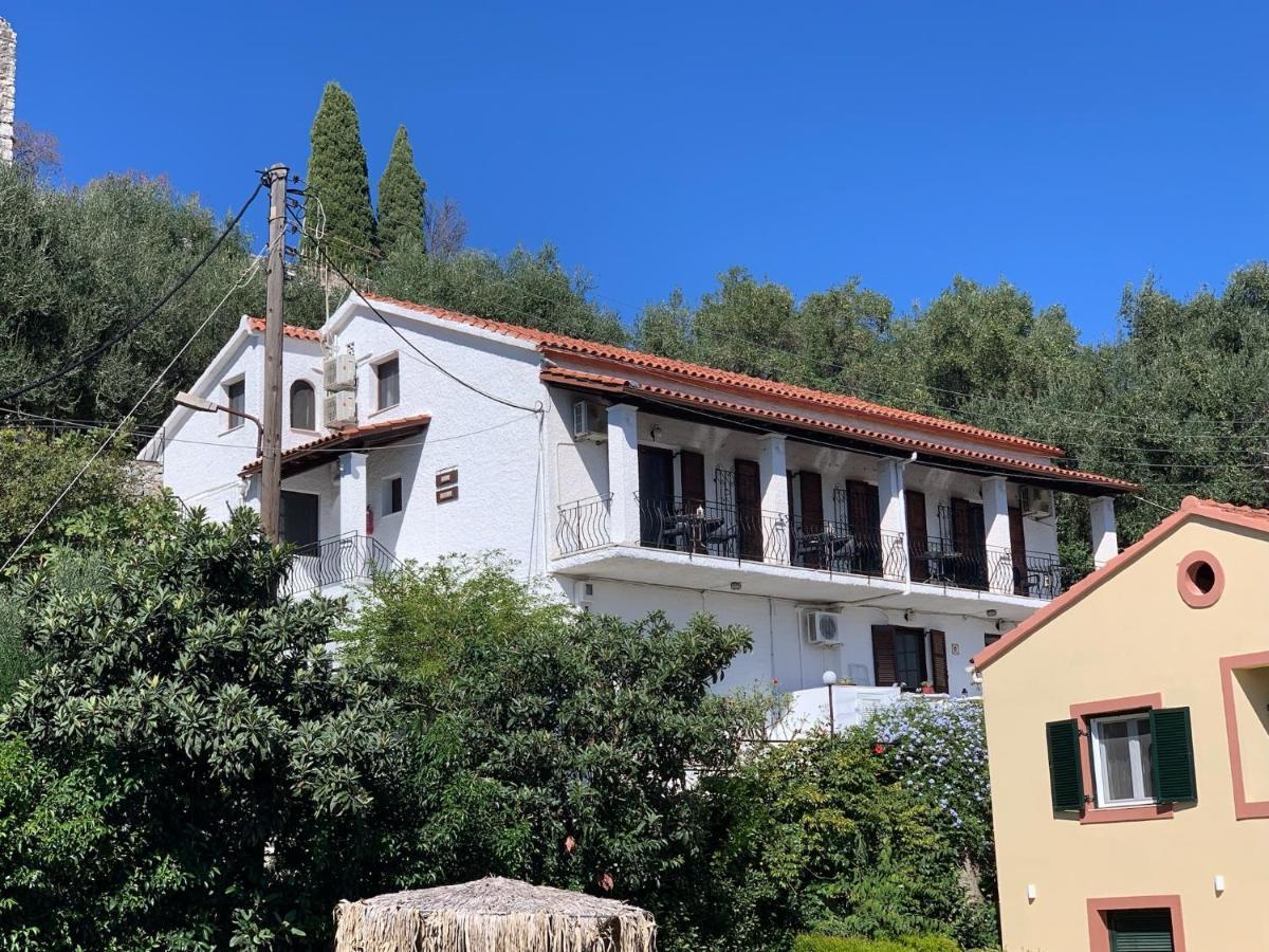 Villa Perris Studios Kassiopi Exterior photo