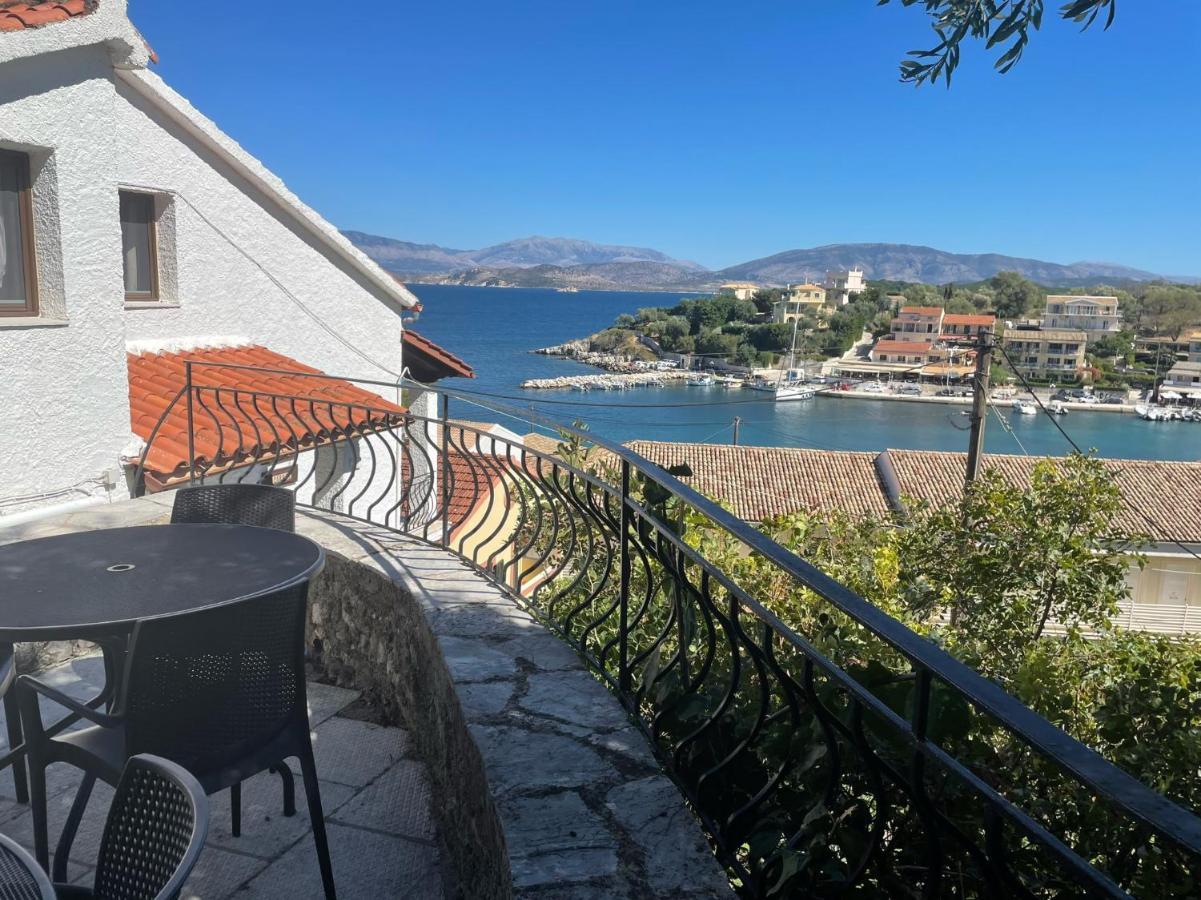 Villa Perris Studios Kassiopi Exterior photo